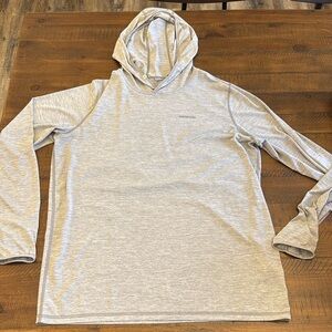 Perfect condition! Men’s Patagonia lightweight hooded pullover.